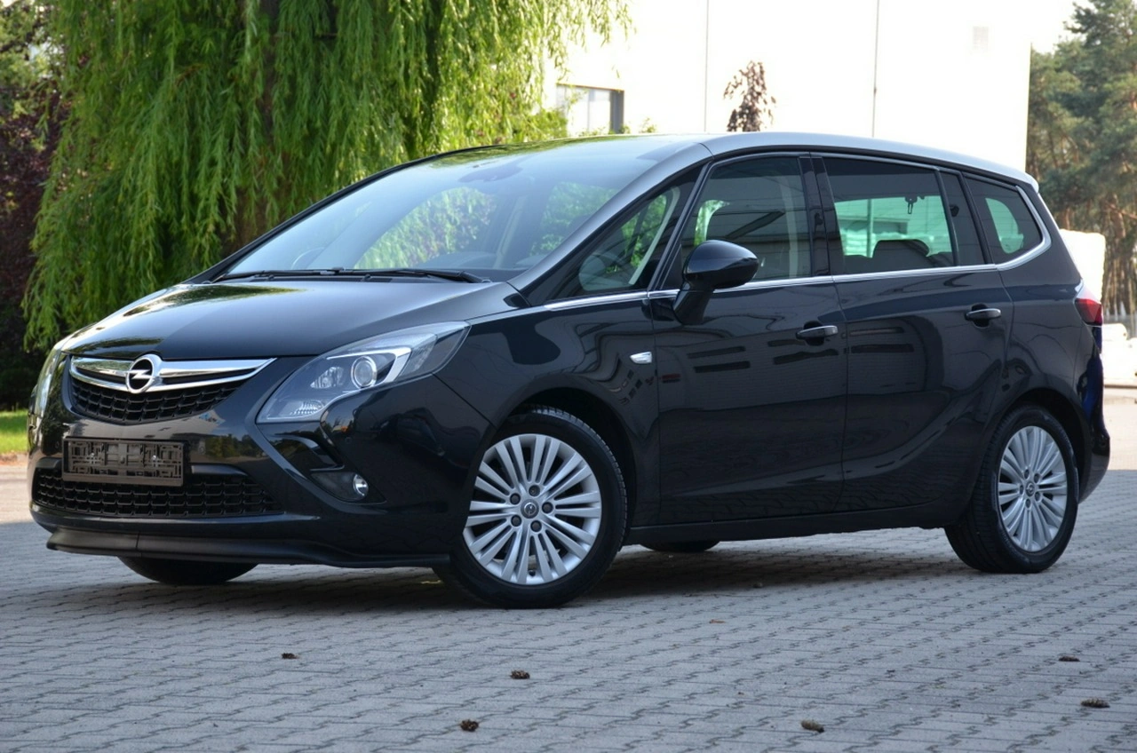 Opel Zafira - Zdjęcie 2