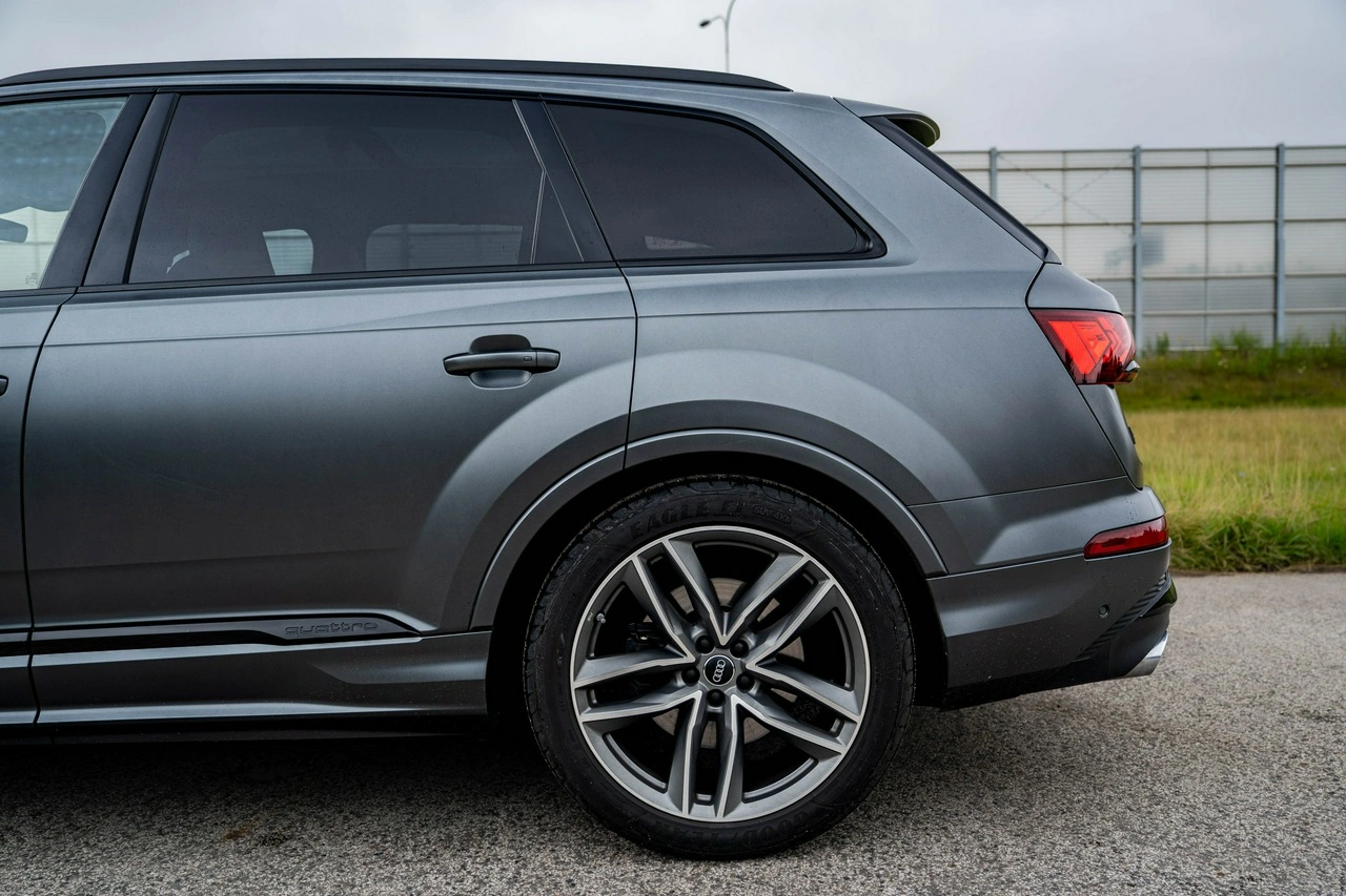 Audi SQ7 - Zdjęcie 11