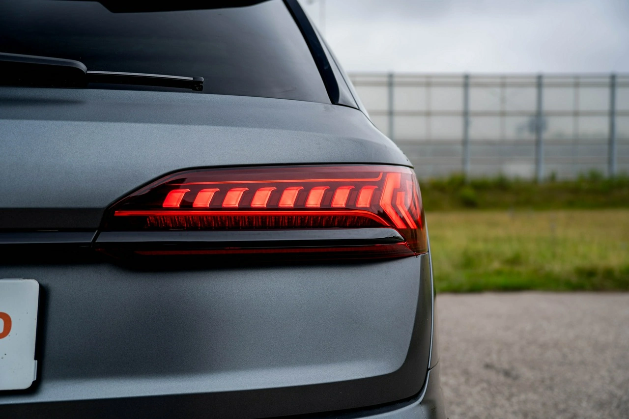 Audi SQ7 - Zdjęcie 13