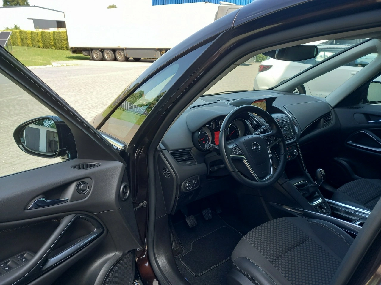 Opel Zafira - Zdjęcie 26