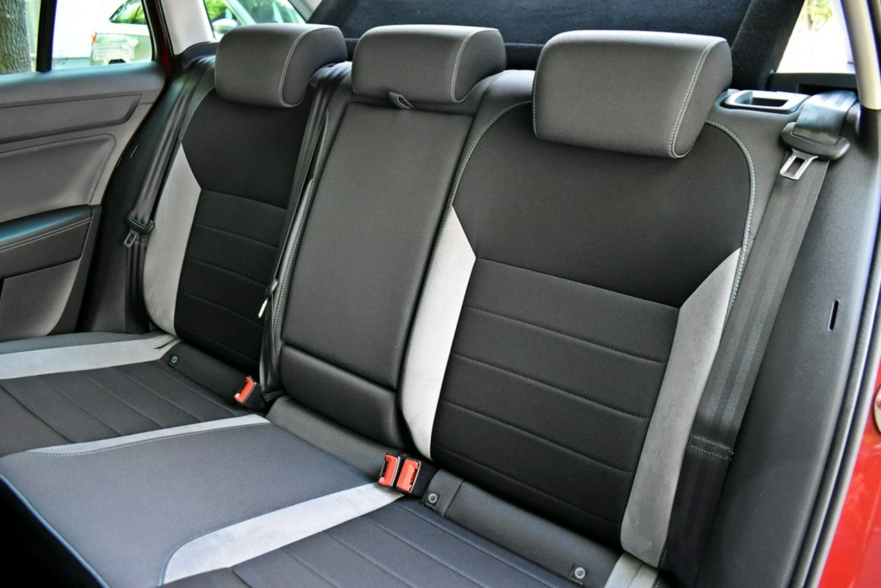 Skoda RAPID - Zdjęcie 10