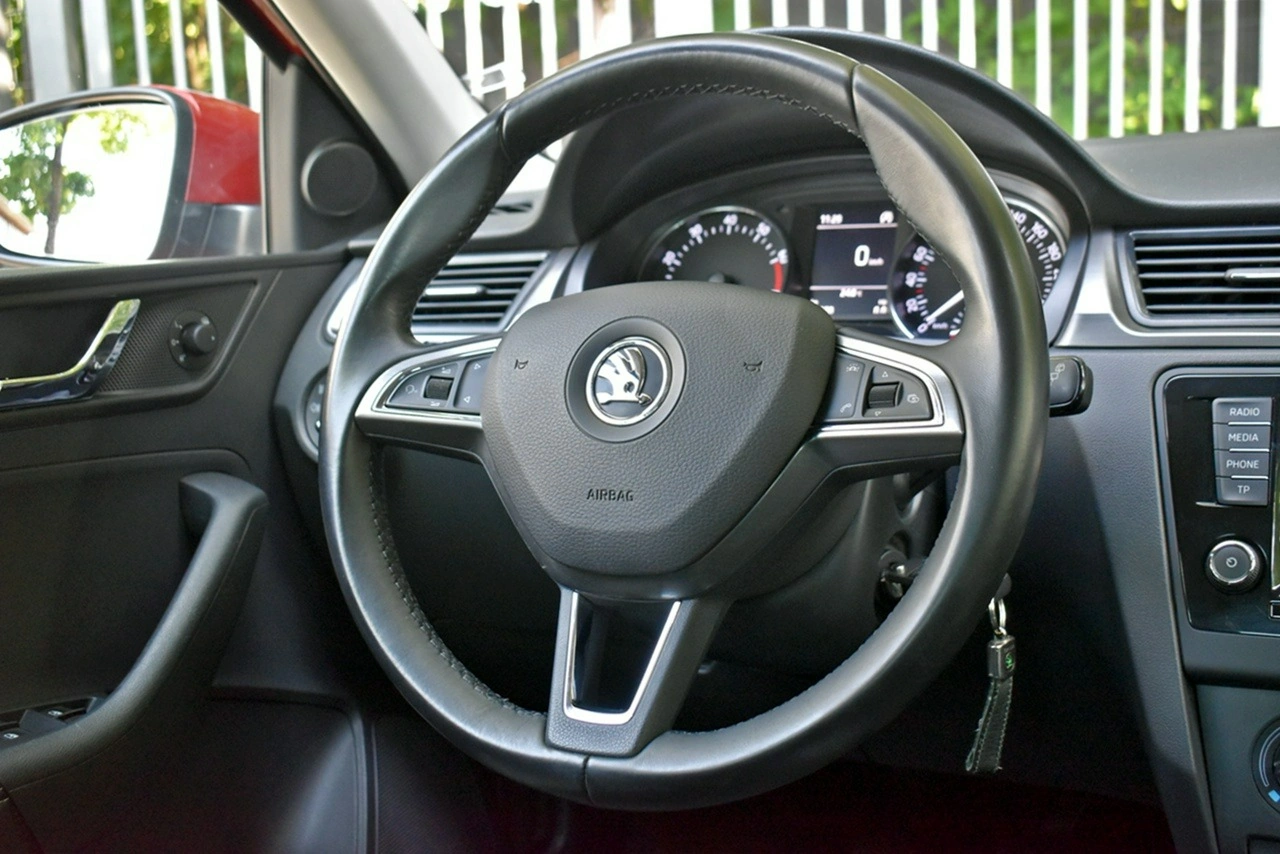 Skoda RAPID - Zdjęcie 16