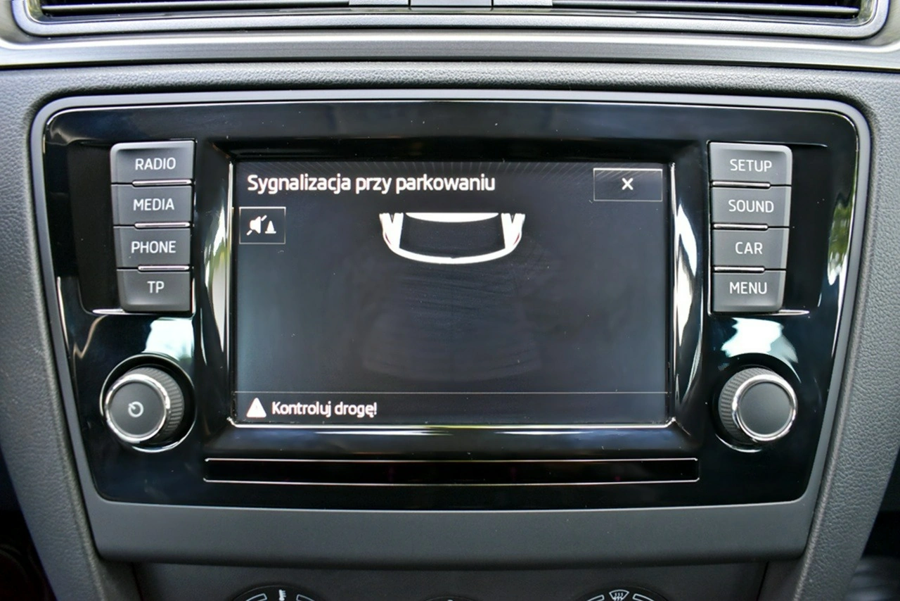 Skoda RAPID - Zdjęcie 18