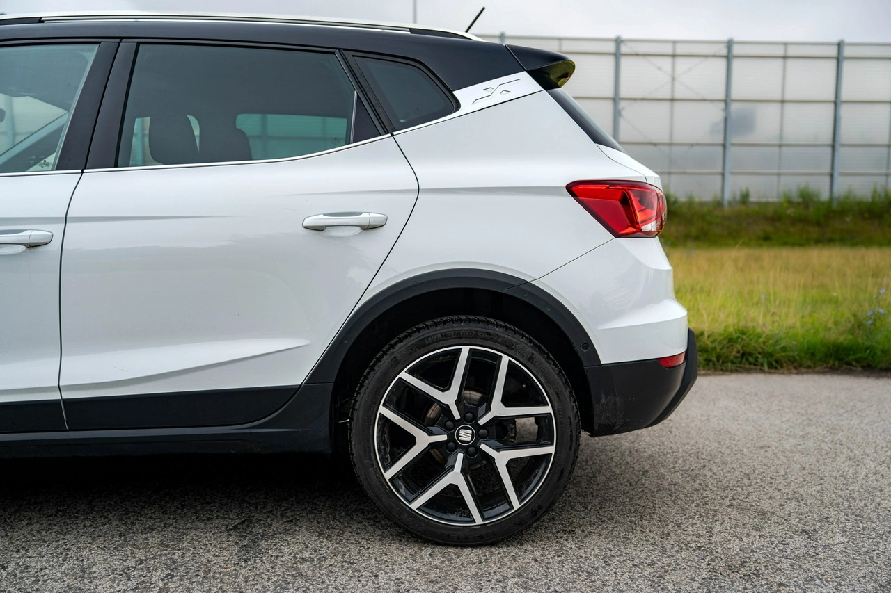 Seat Arona - Zdjęcie 11
