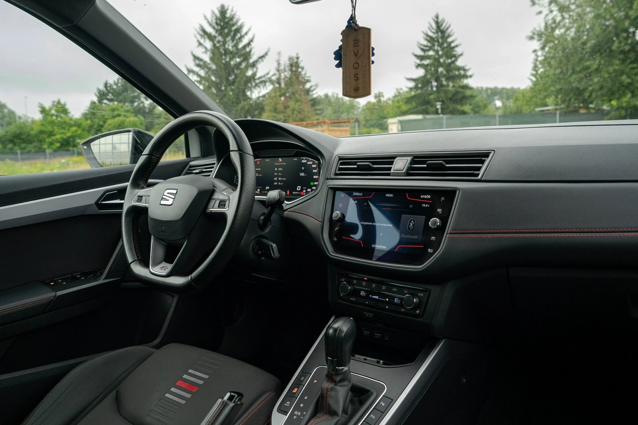 Seat Arona - Zdjęcie 18