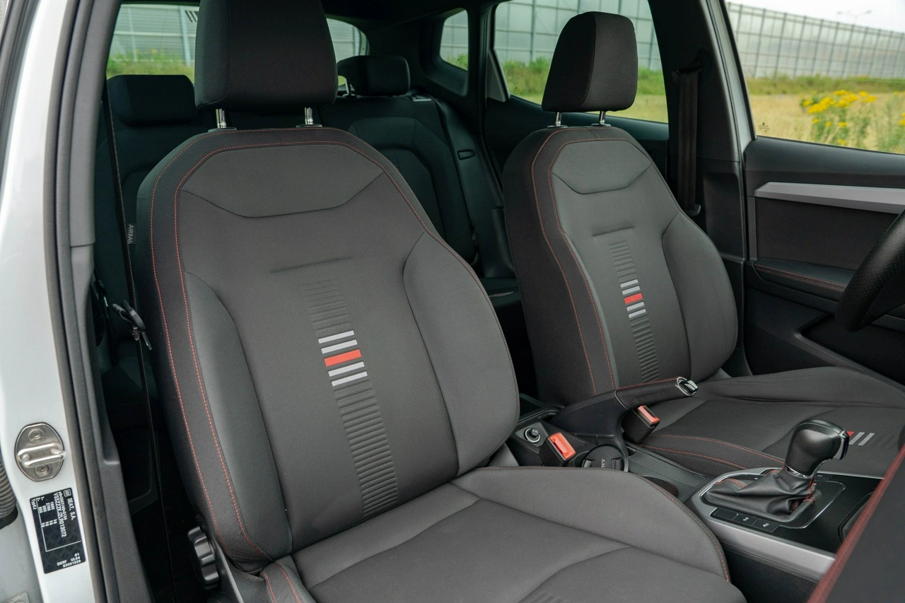 Seat Arona - Zdjęcie 27
