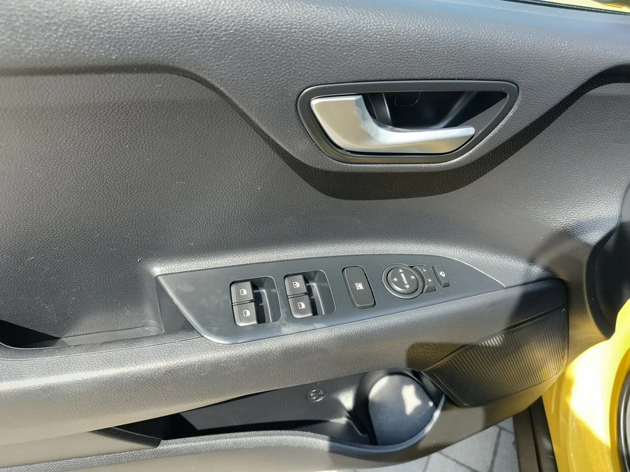 Kia Stonic - Zdjęcie 20