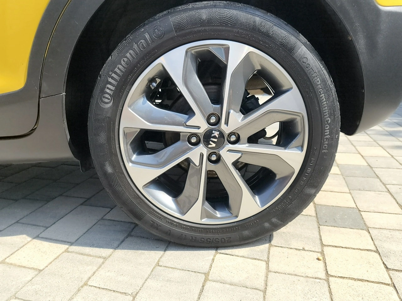 Kia Stonic - Zdjęcie 33