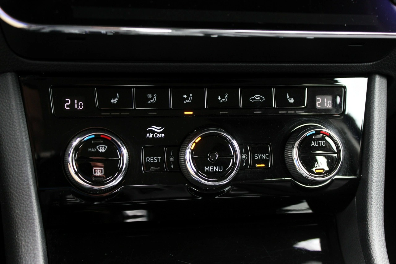 Skoda Superb - Zdjęcie 17