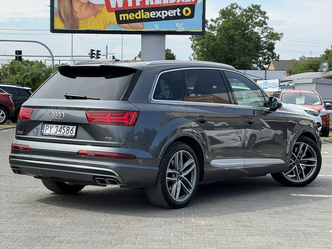 Audi SQ7 - Zdjęcie 11