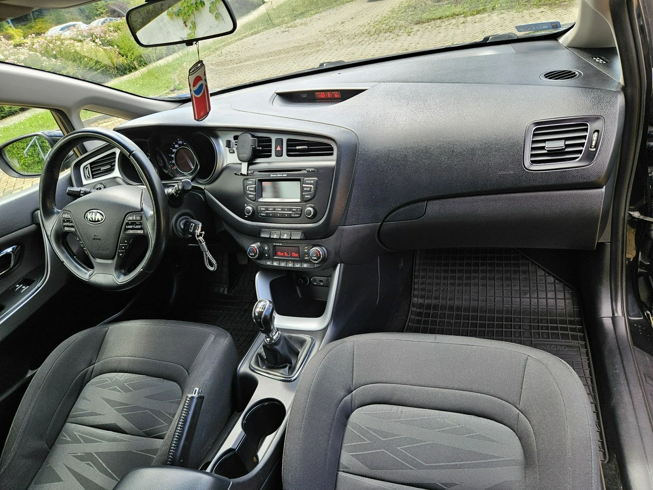 Kia Ceed - Zdjęcie 12