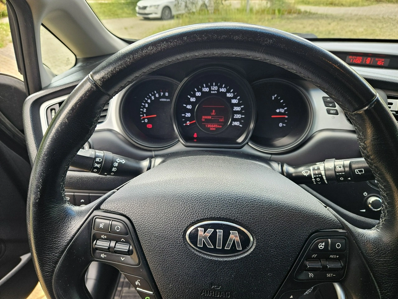 Kia Ceed - Zdjęcie 14