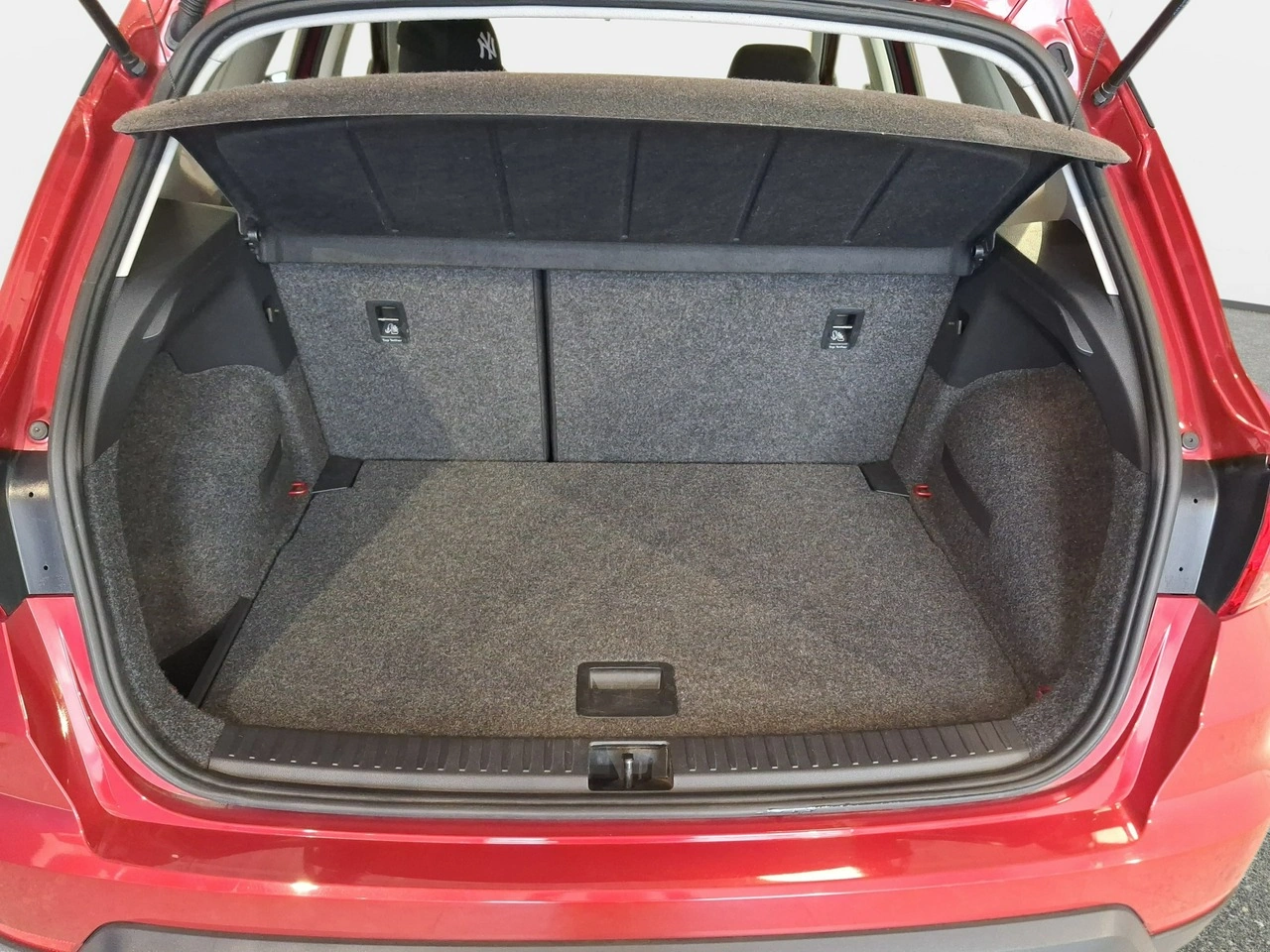 Seat Arona - Zdjęcie 10