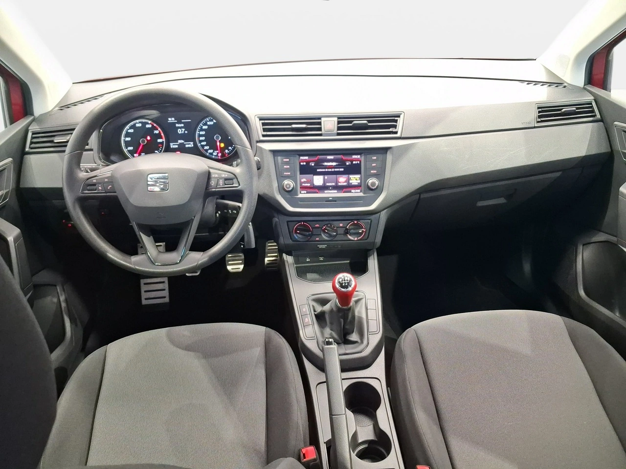 Seat Arona - Zdjęcie 13