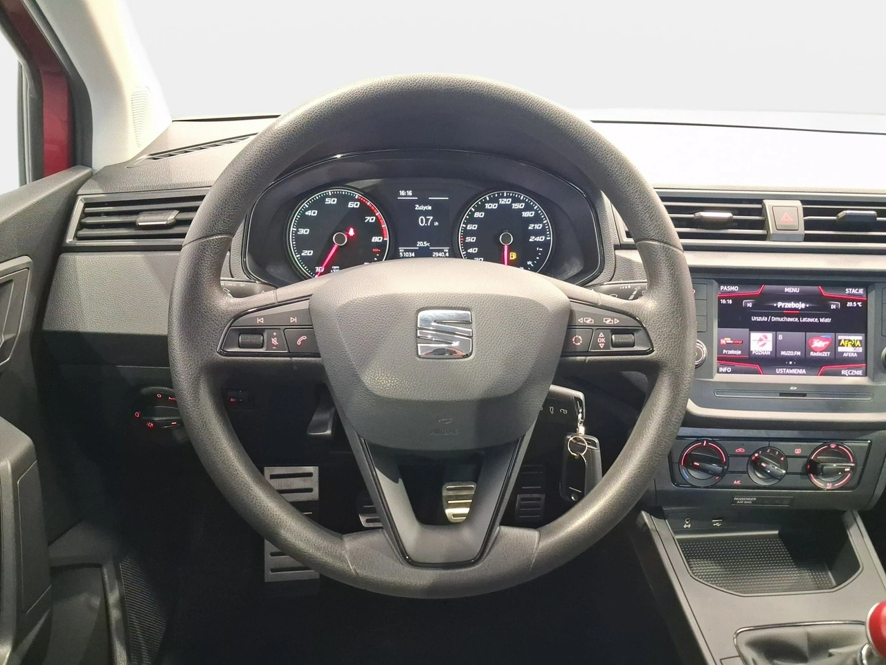 Seat Arona - Zdjęcie 14