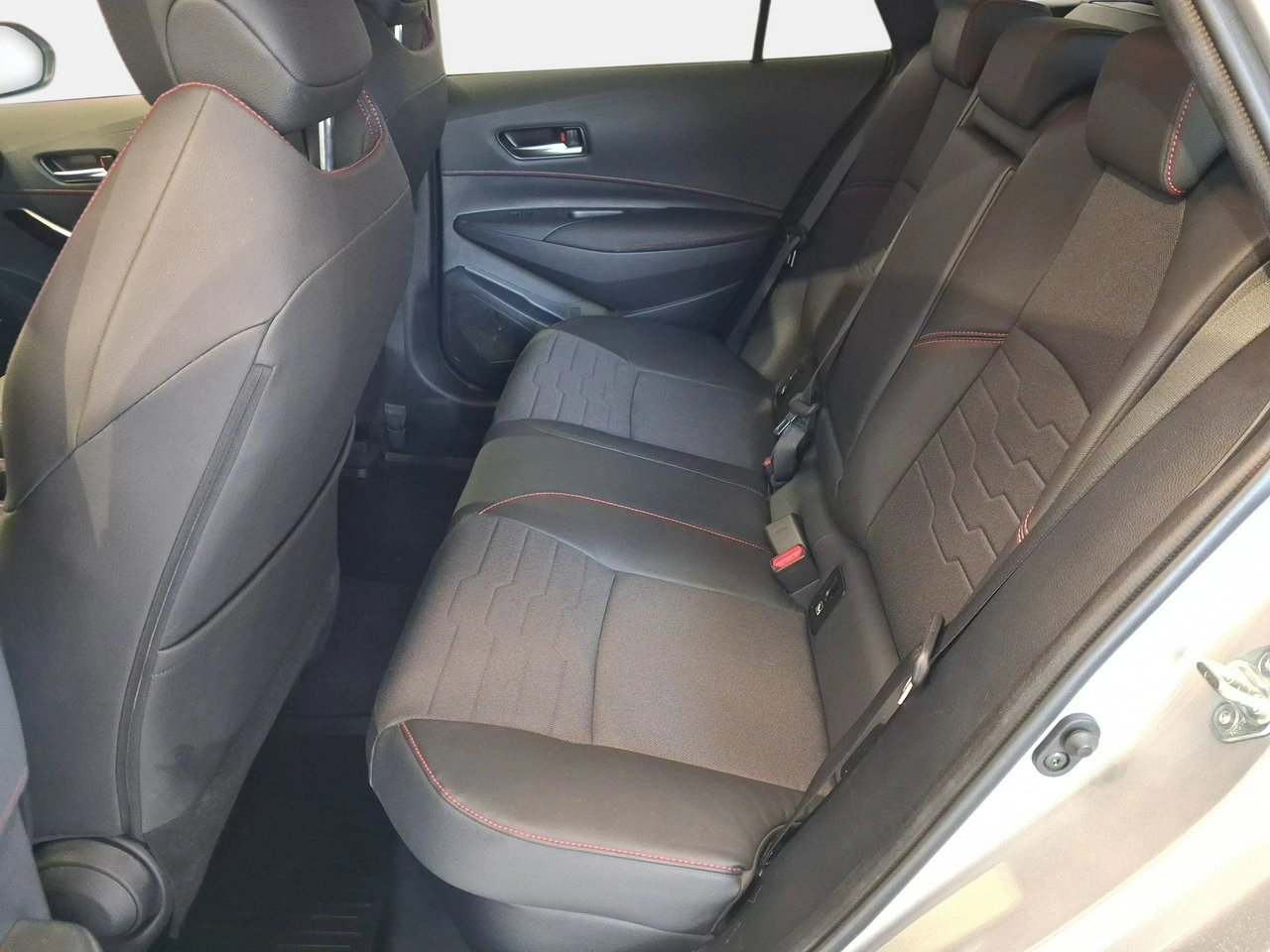 Toyota Corolla - Zdjęcie 12