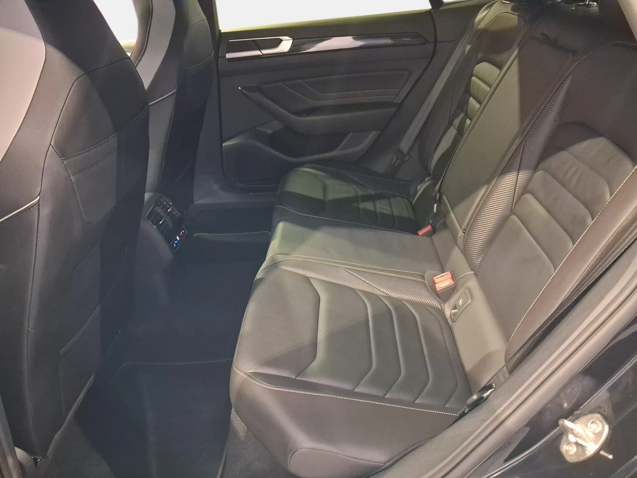 Volkswagen Arteon - Zdjęcie 13