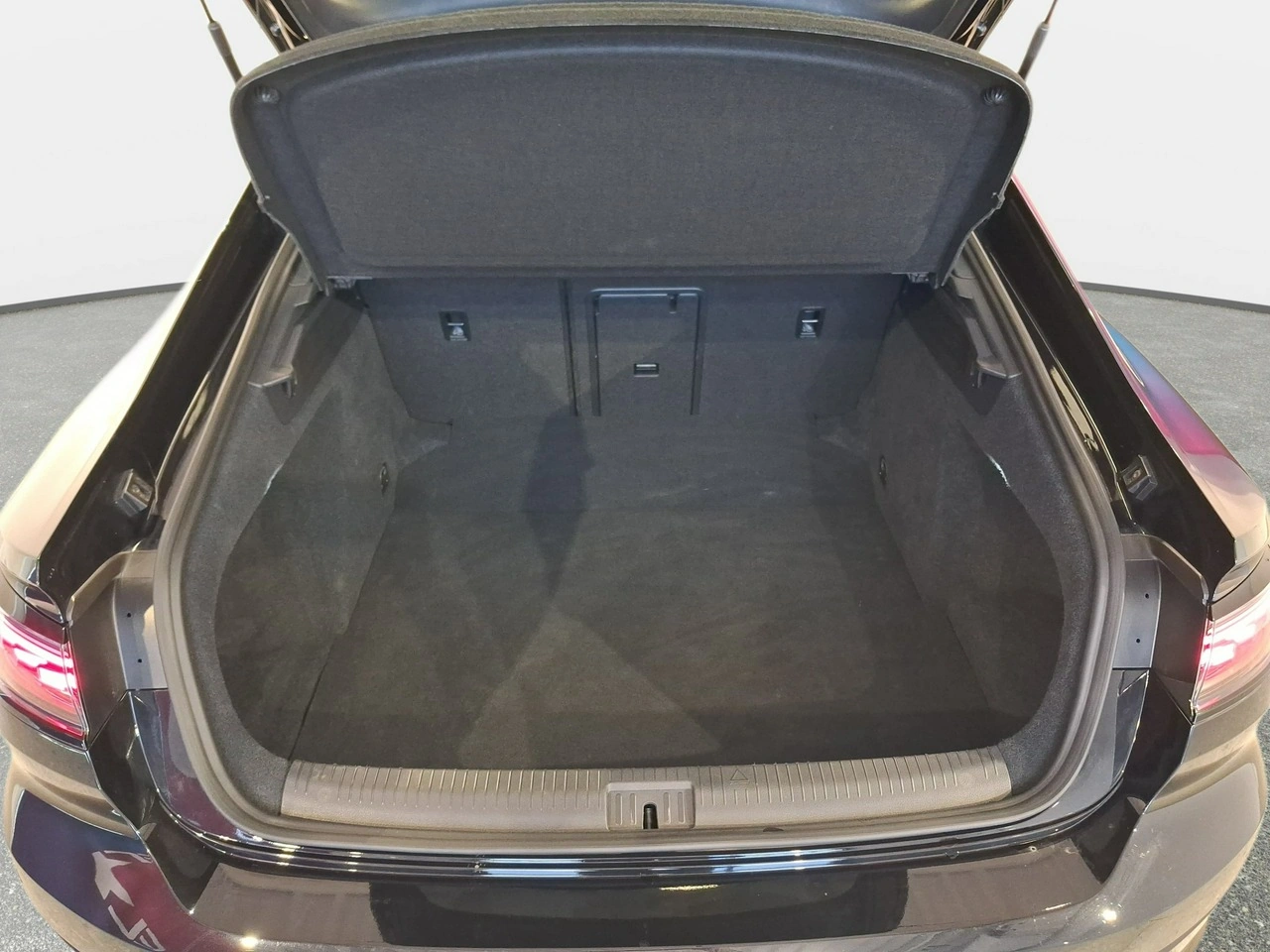 Volkswagen Arteon - Zdjęcie 15