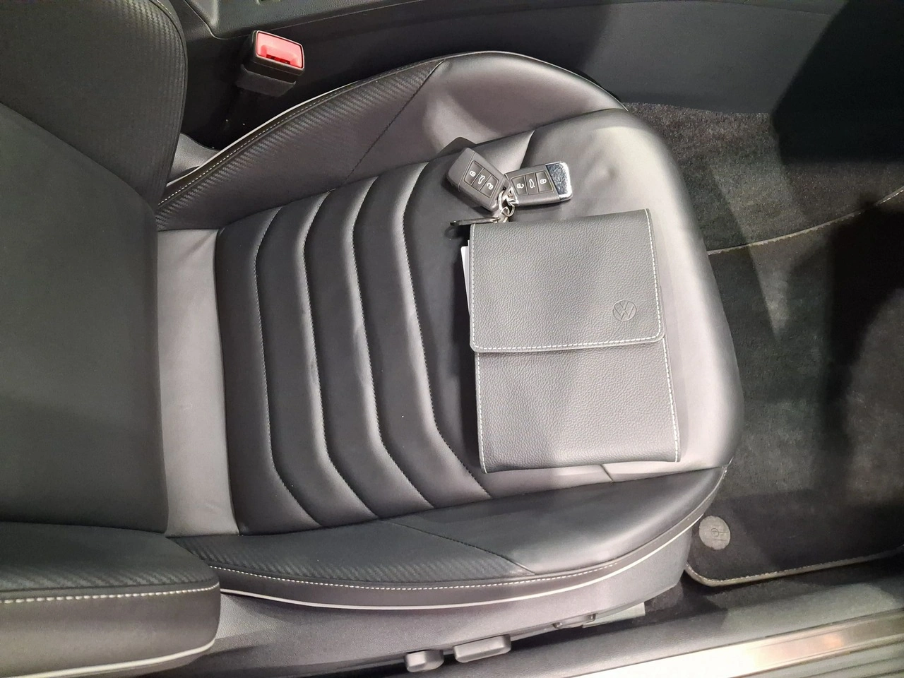 Volkswagen Arteon - Zdjęcie 21