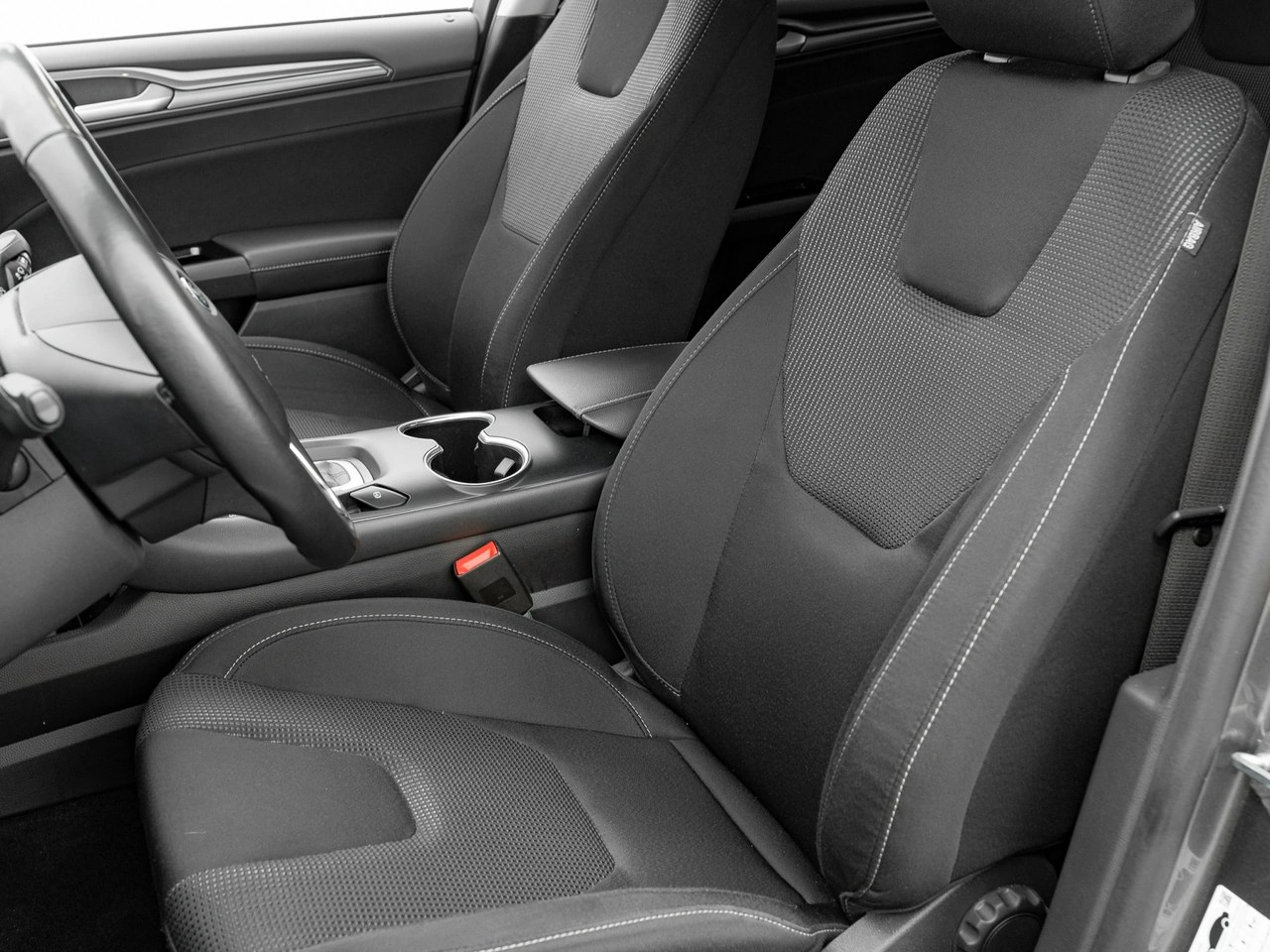Ford Mondeo - Zdjęcie 12