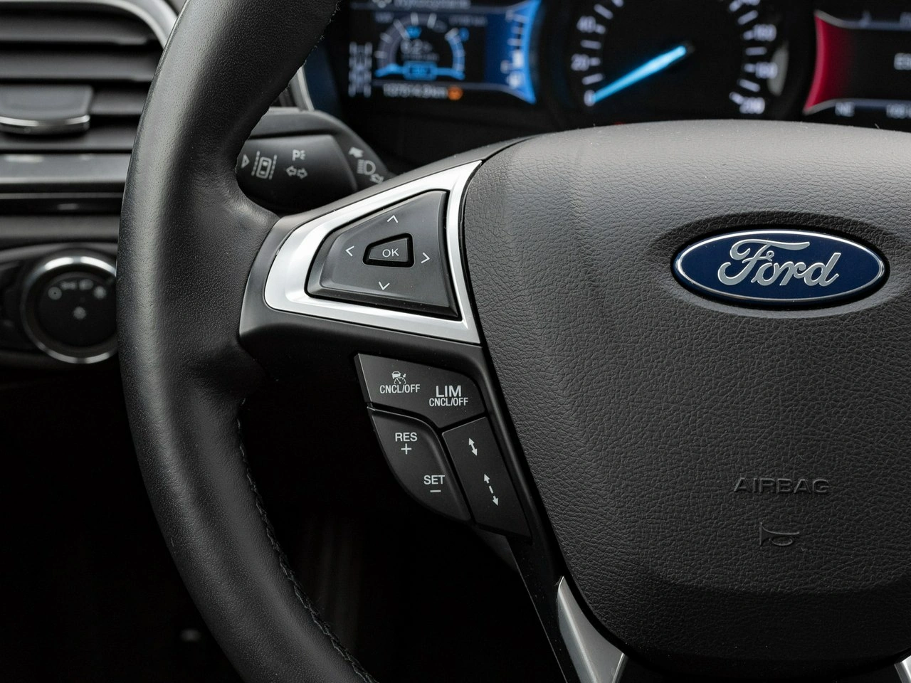 Ford Mondeo - Zdjęcie 14