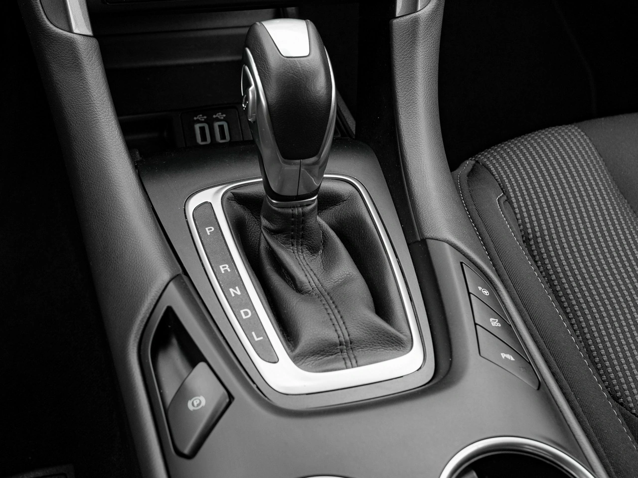 Ford Mondeo - Zdjęcie 16