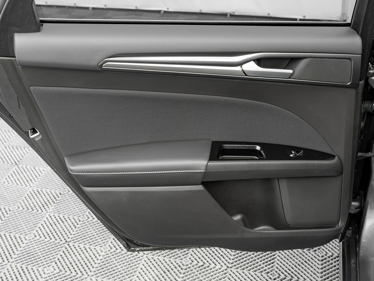 Ford Mondeo - Zdjęcie 21