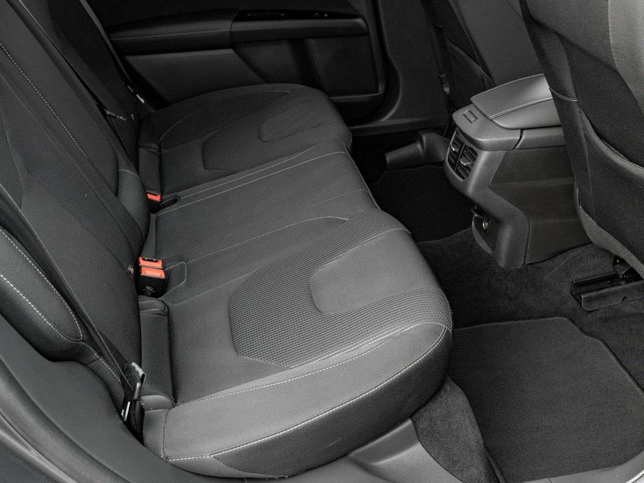 Ford Mondeo - Zdjęcie 27