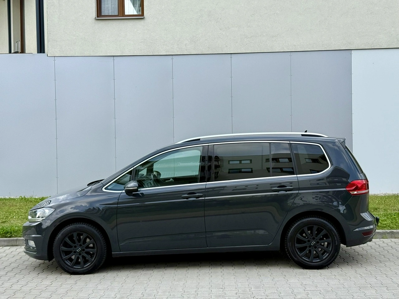 Volkswagen Touran - Zdjęcie 13