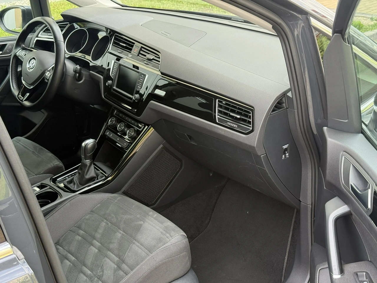 Volkswagen Touran - Zdjęcie 6