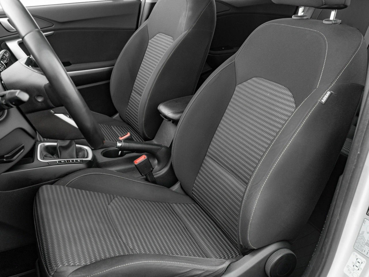 Kia Ceed - Zdjęcie 13