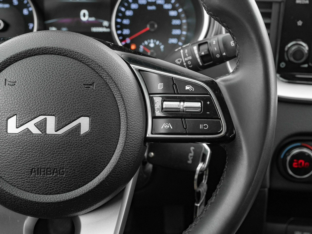 Kia Ceed - Zdjęcie 16