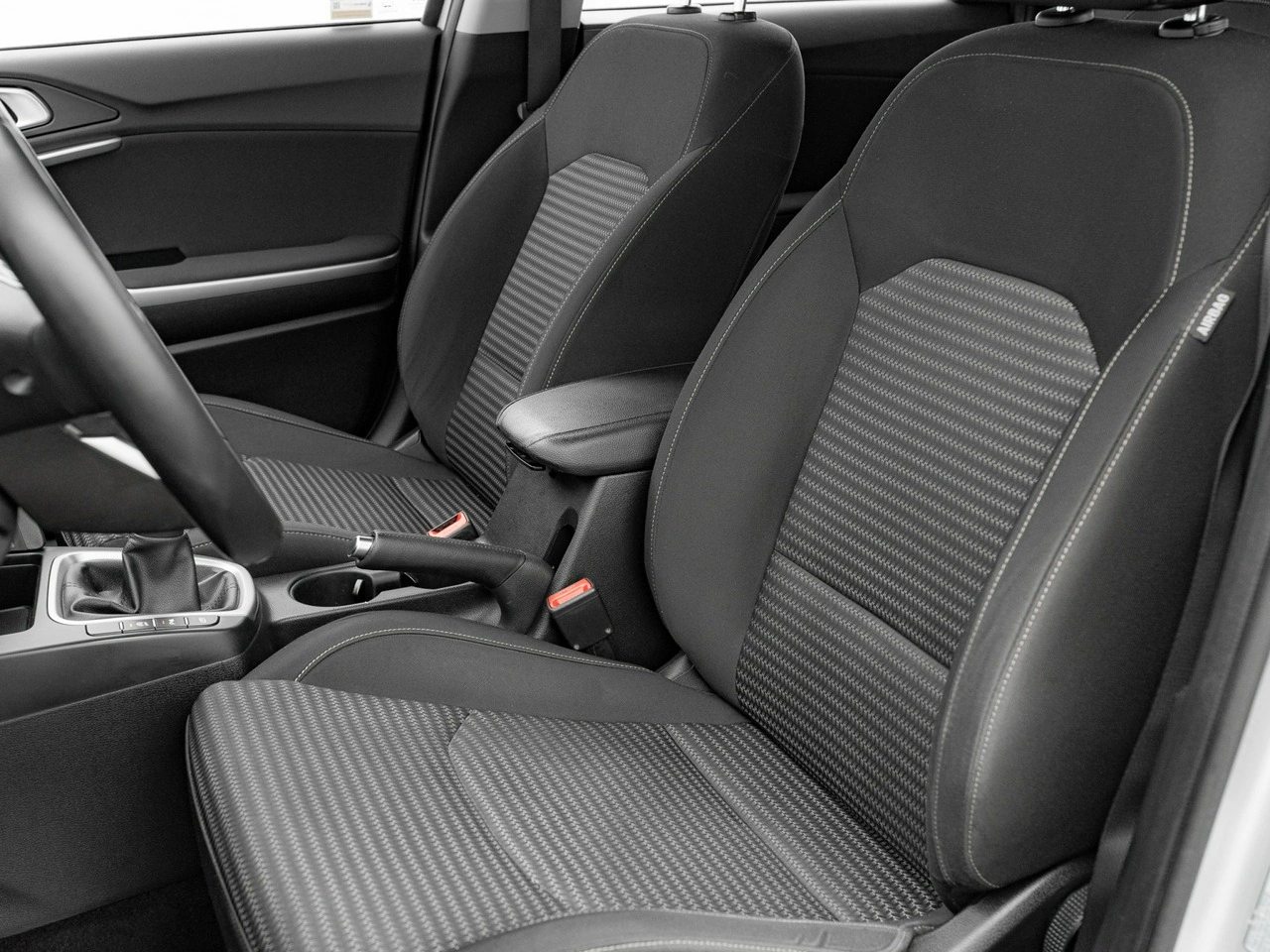 Kia Ceed - Zdjęcie 12