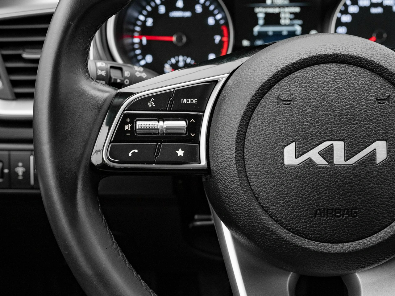 Kia Ceed - Zdjęcie 14