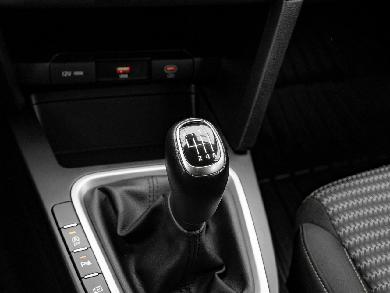Kia Ceed - Zdjęcie 16