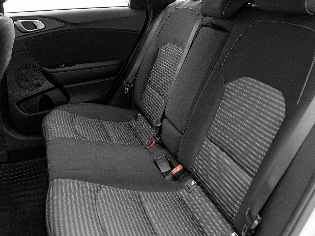Kia Ceed - Zdjęcie 24