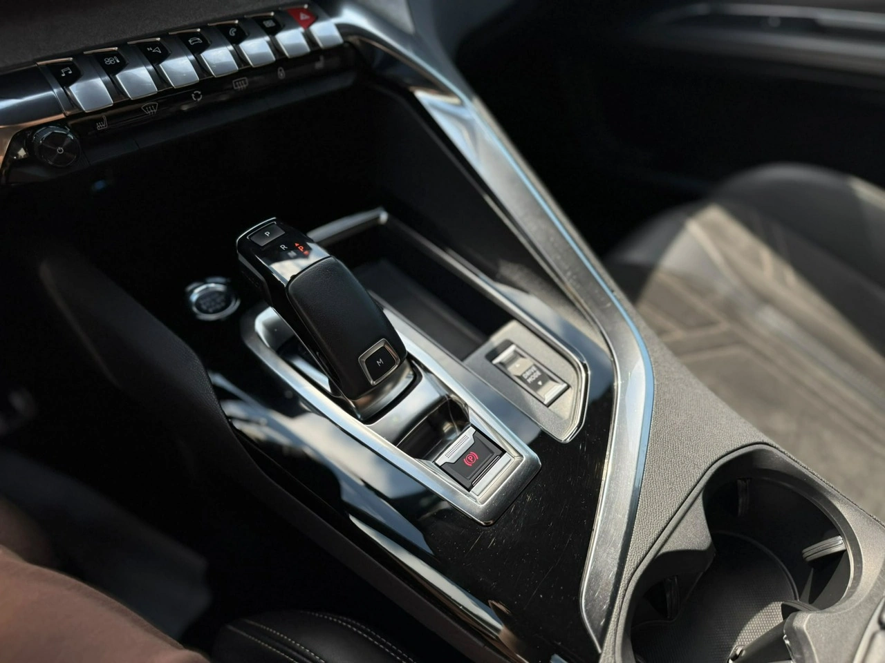 Peugeot 5008 - Zdjęcie 33