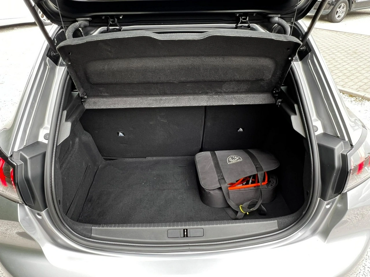 Peugeot 208 - Zdjęcie 14