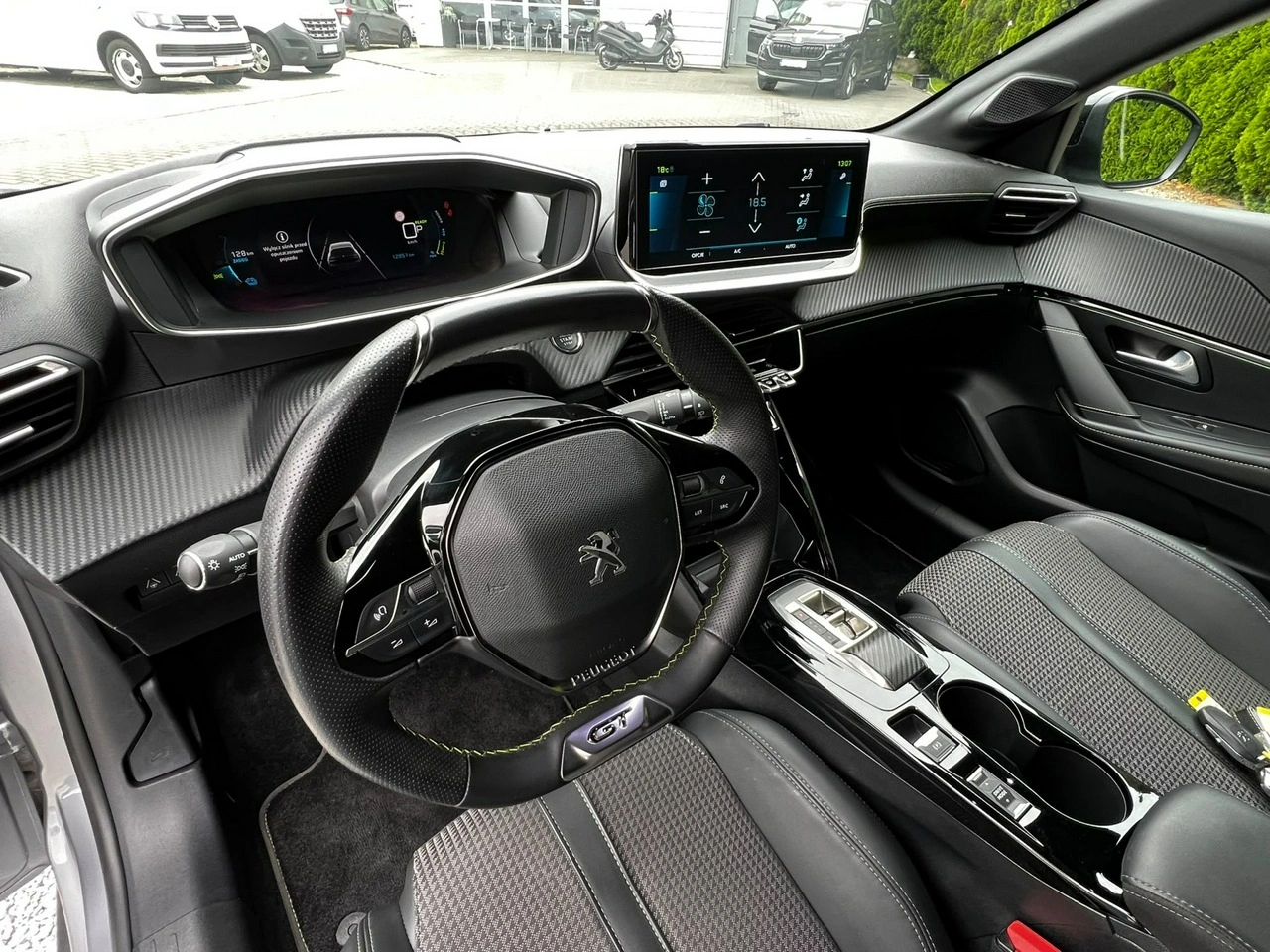 Peugeot 208 - Zdjęcie 7