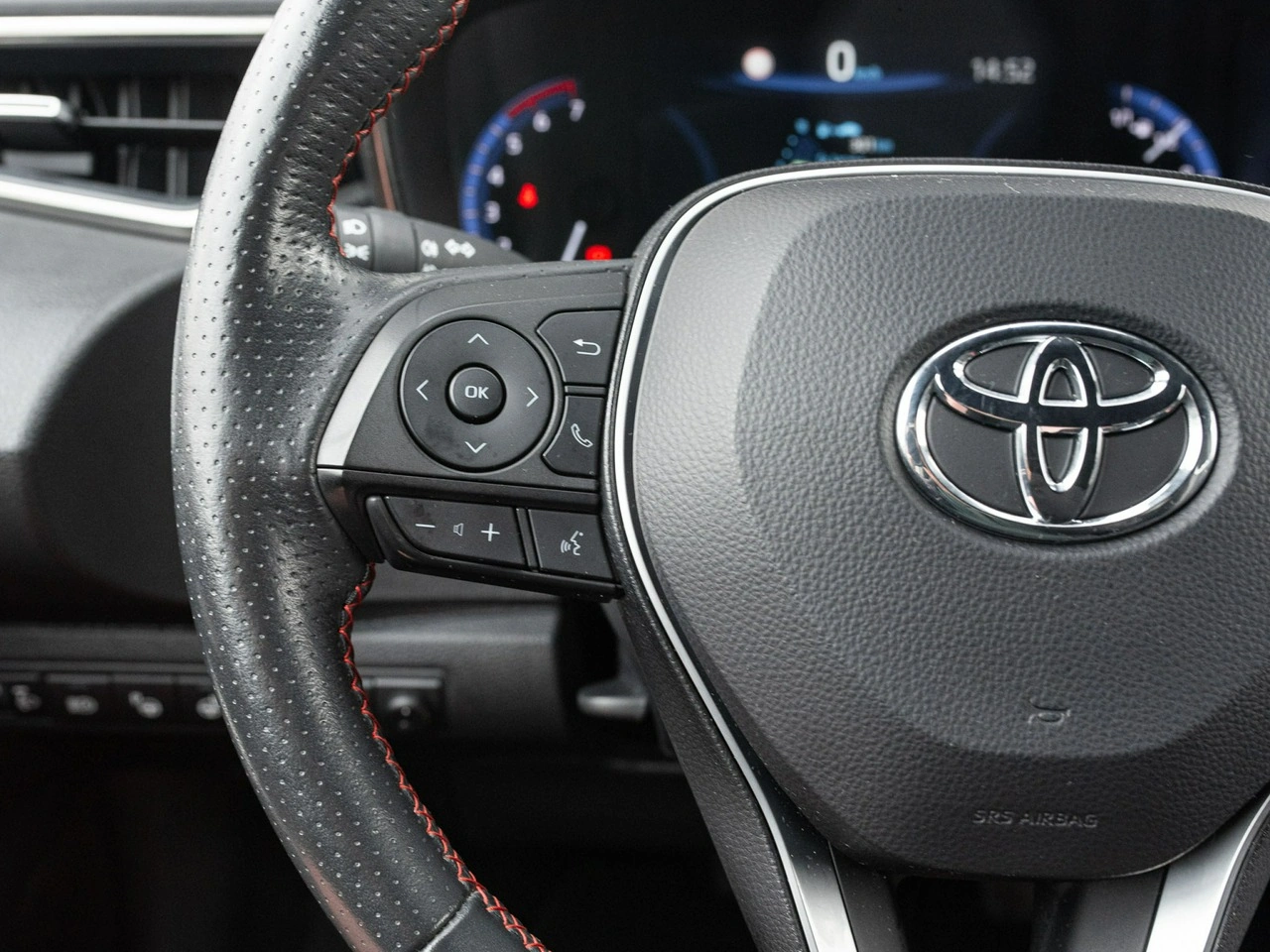 Toyota Corolla - Zdjęcie 11