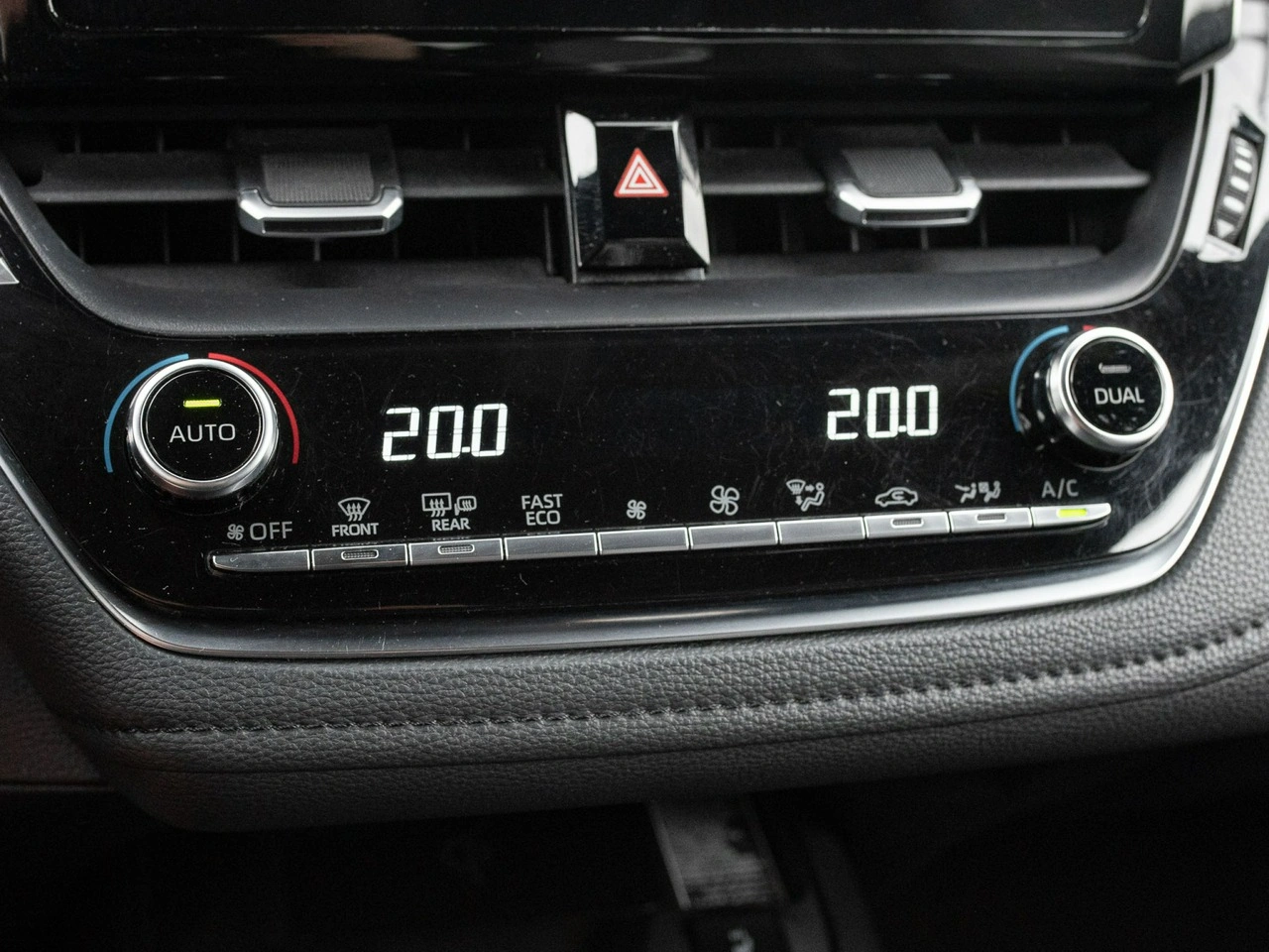 Toyota Corolla - Zdjęcie 15