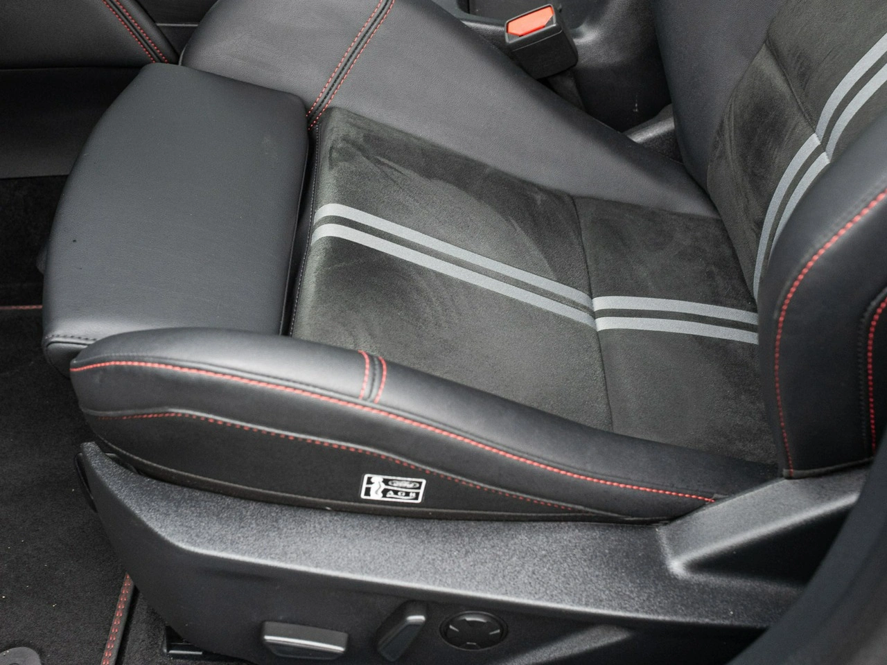 Ford Focus - Zdjęcie 8