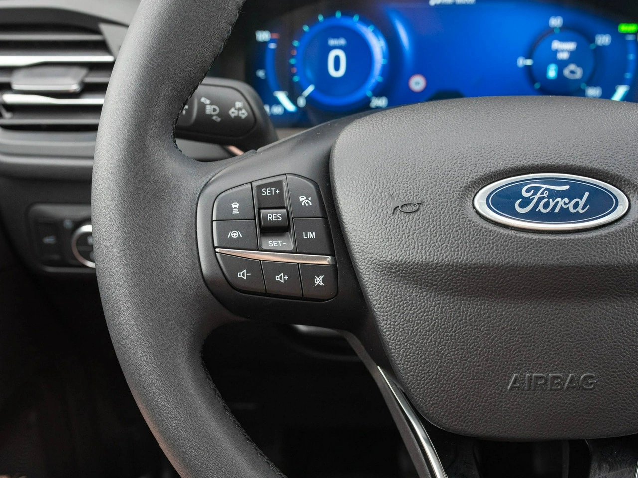 Ford Kuga - Zdjęcie 12