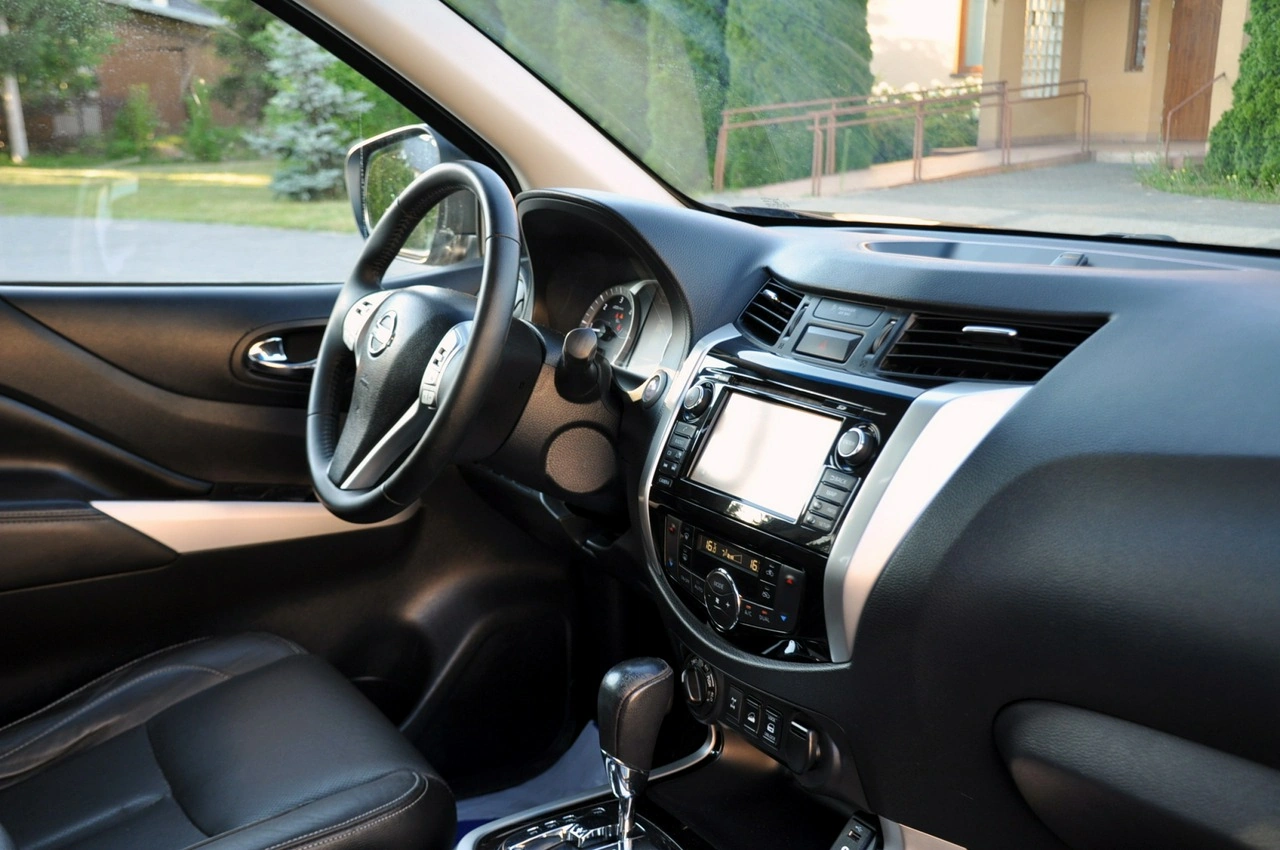 Nissan Navara - Zdjęcie 17