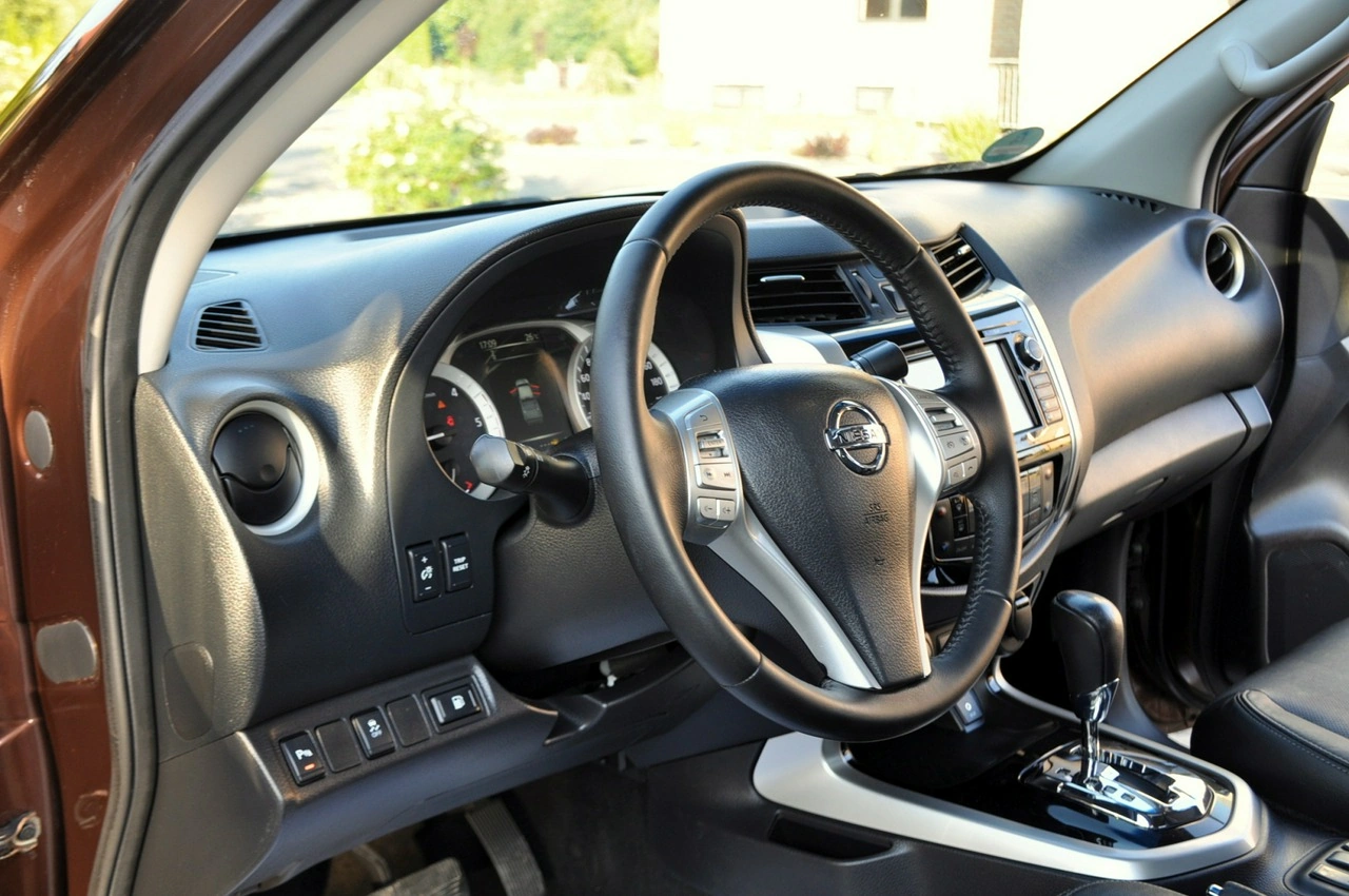Nissan Navara - Zdjęcie 21