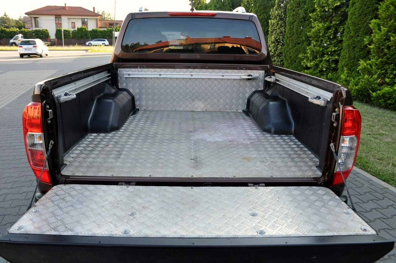 Nissan Navara - Zdjęcie 37