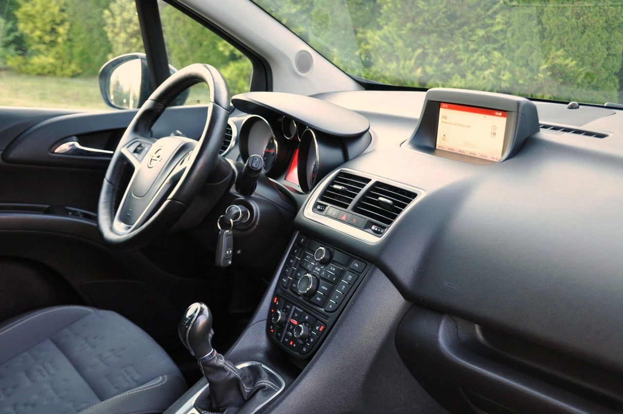 Opel Meriva - Zdjęcie 17