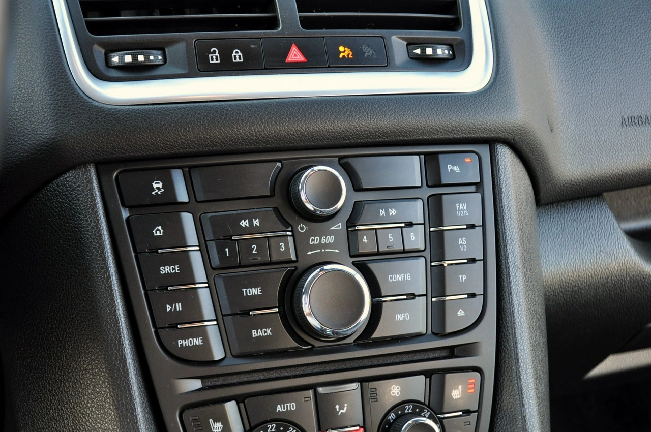 Opel Meriva - Zdjęcie 30