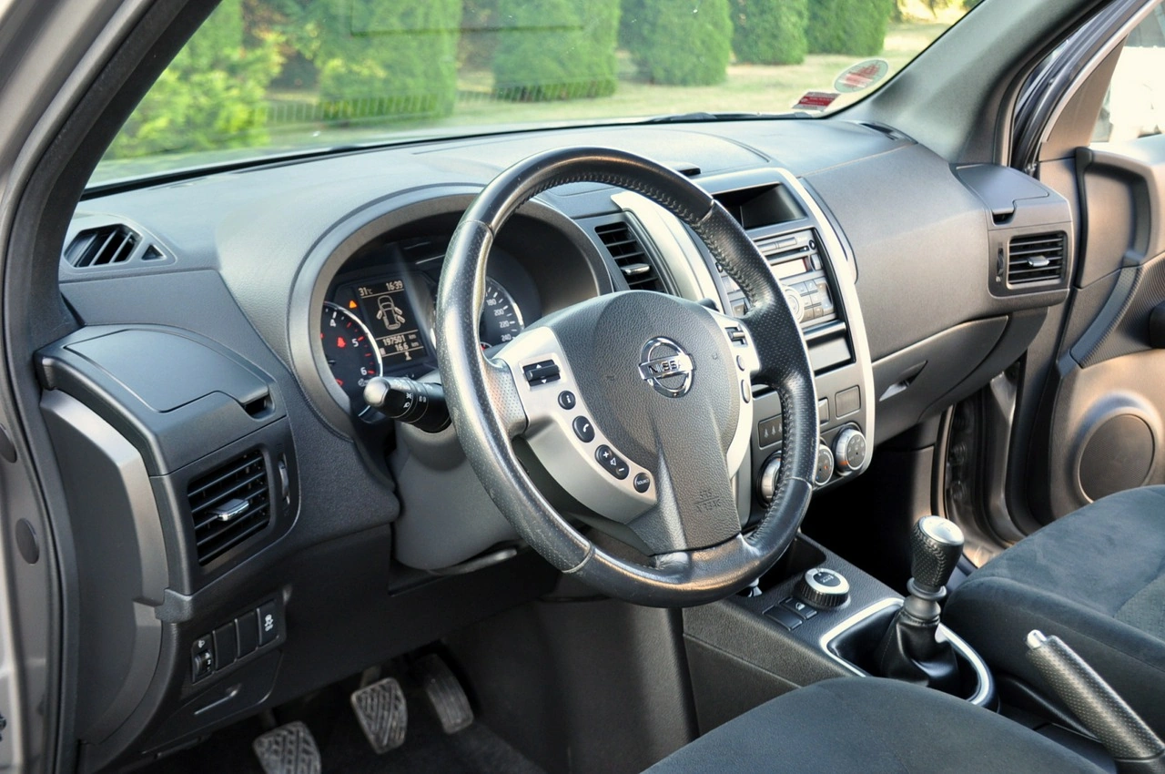 Nissan X-Trail - Zdjęcie 21