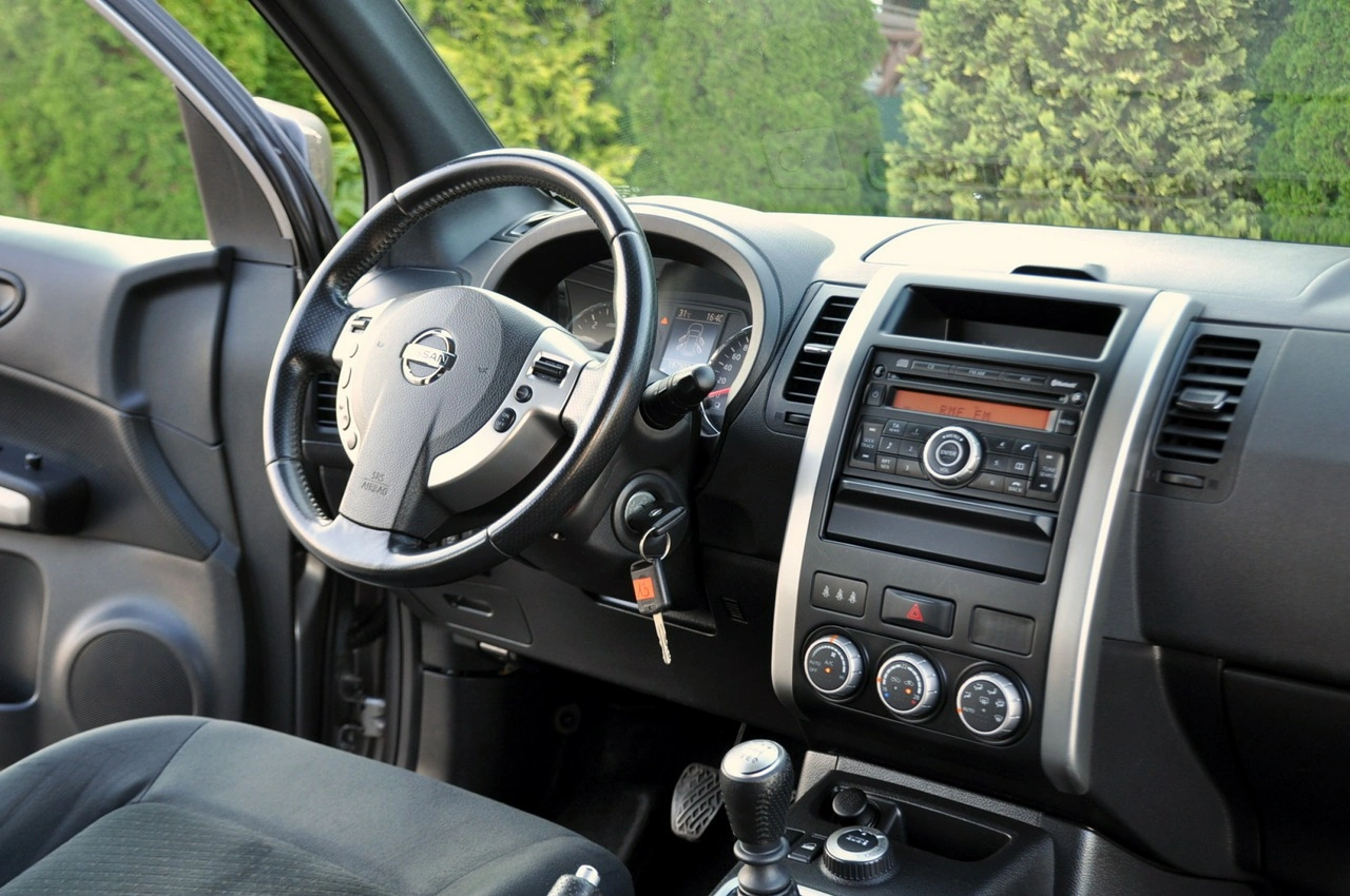 Nissan X-Trail - Zdjęcie 24
